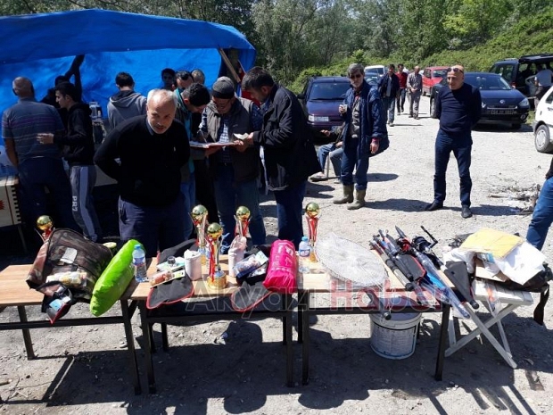 Akyazılı avcılar turna avında birinci oldu