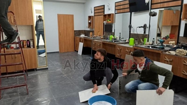 Akyazılı berberler açılışa hazır