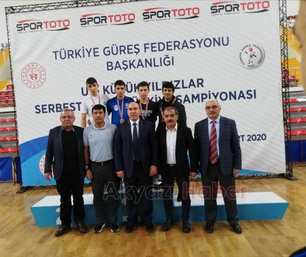 Akyazılı Güreşçi Yeşiltaştan büyük başarı