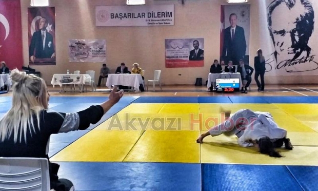 Akyazılı judocular 3 de 3 yaptı