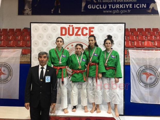 Akyazılı Judoculardan Türkiye Şampiyonluğu 