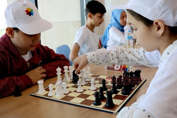 Akyazılı minikler bu turnuvada ter döktü 