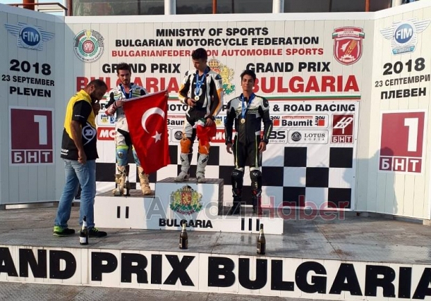 Akyazılı motosikletçiden büyük başarı