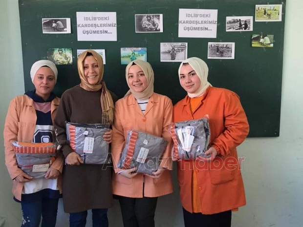 Akyazılı öğrencilerden İDLİBe anlamlı yardım