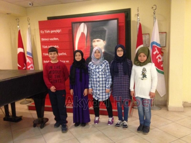 Akyazılı Öğrencilere TRT Süprizi