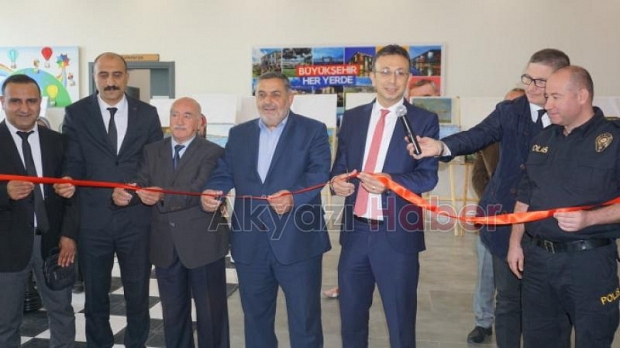 Akyazılı ressamın sergisi açıldı