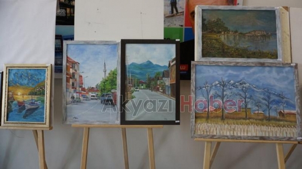 Akyazılı ressamın sergisi açıldı