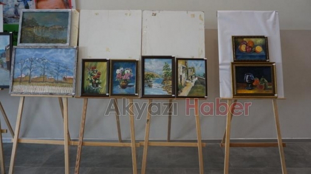 Akyazılı ressamın sergisi açıldı