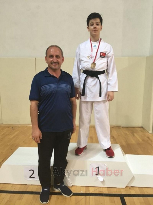 Akyazılı Sporcular Turnuvaya Damga Vurdu