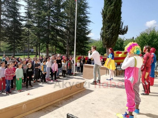 Alaağaçta Çocuk Şenliği düzenlendi