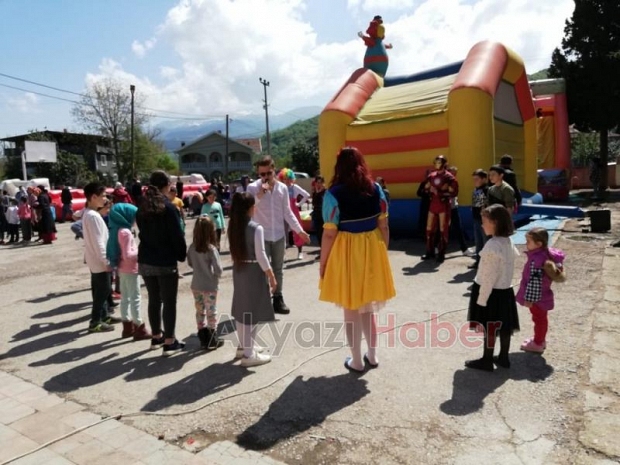 Alaağaçta Çocuk Şenliği düzenlendi