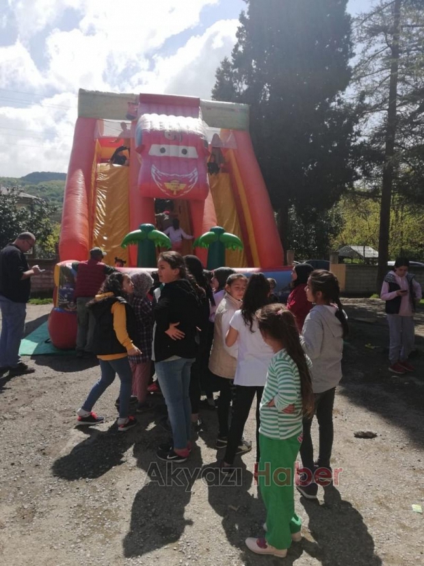 Alaağaçta Çocuk Şenliği düzenlendi