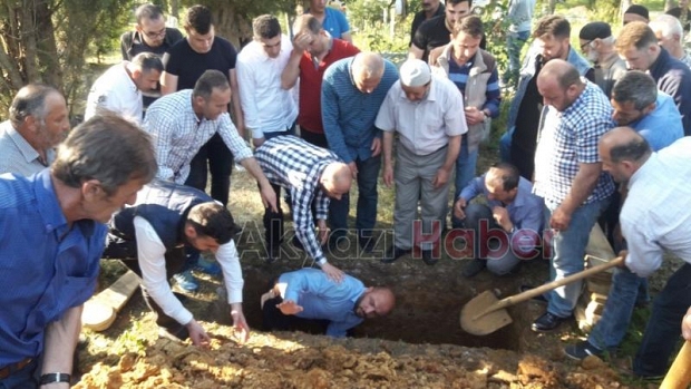 Ali Bostan Dualarla Defnedildi