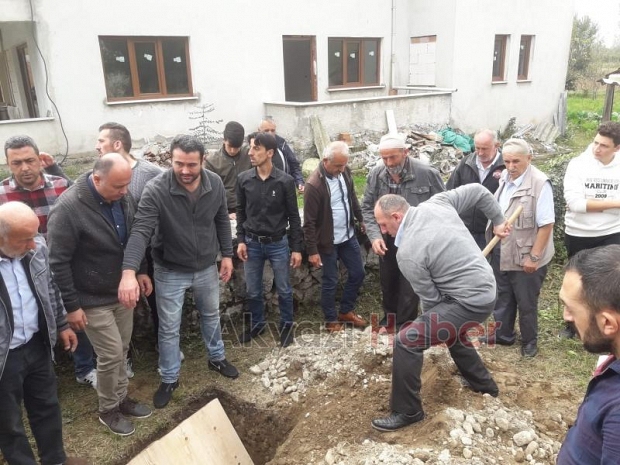 ALİ CİVAN DEFNEDİLDİ