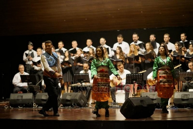 Alimex Çalışan Korosu ilk konserini verdi