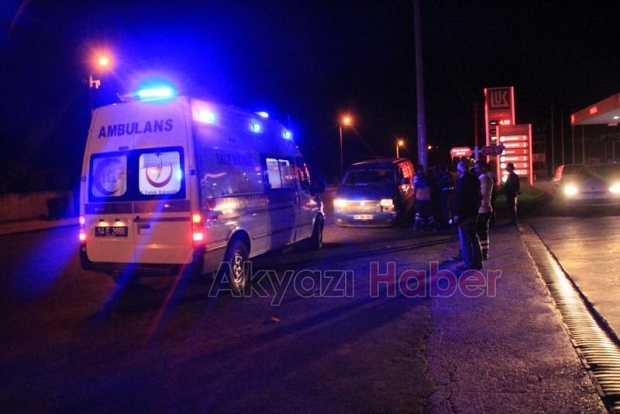 Alkollü Sürücü Direğe Çarparak Durabildi