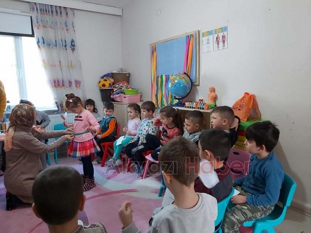 Anasınıfı öğrencilerine Meslek tanıtımı yapıldı