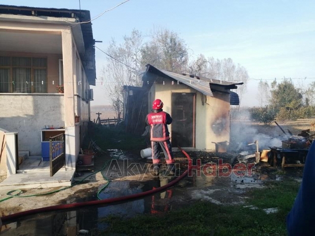 ARDiYEDE ÇIKAN YANGIN KISA SÜREDE SÖNDÜRÜLDÜ