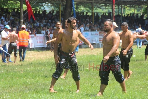  Armağan Furuncu En İyi Peşrev Çeken Güreşçi Oldu