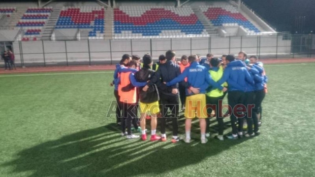 As Akyazıspor İkinci Yarıya Bomba Gibi Geliyor