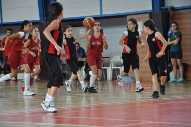 ASAŞ Basketbol hazırlık maçlarında göz doldurdu