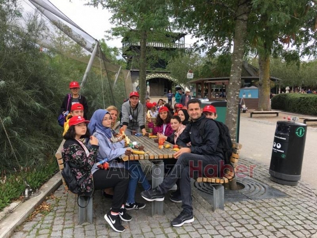 Atatürk Ortaokulu öğrenci ve öğretmenleri Danimarkada