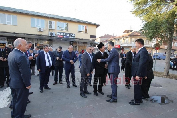 ATATÜRKÜN VEFATININ 81 YILI TÖRENLE ANILDI