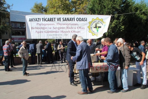 ATSO Vatandaşlara Aşure Dağıttı