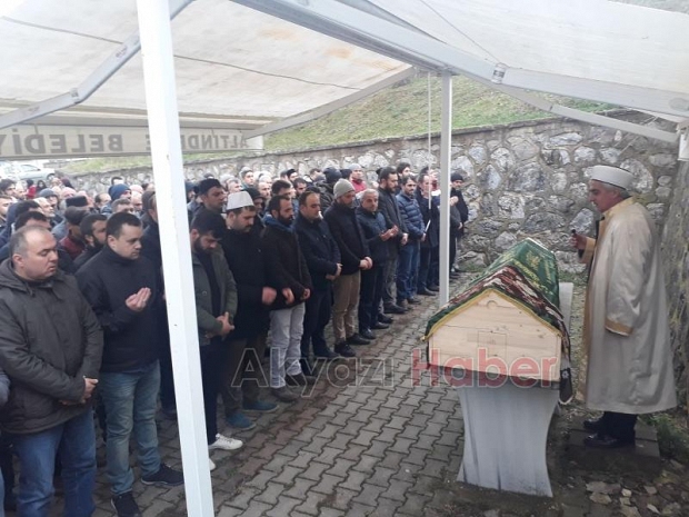 Ayşe Aydın Defnedildi