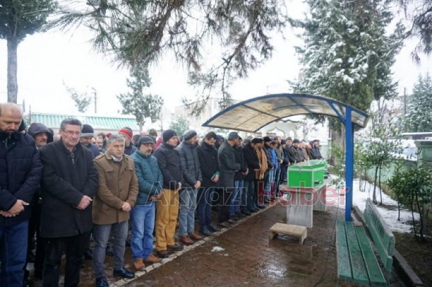 Ayşe Ocak Defnedildi