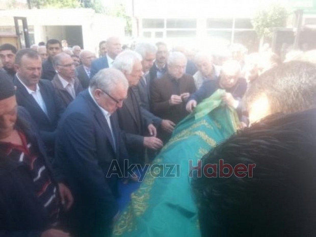 Aysel Papatya Defnedildi