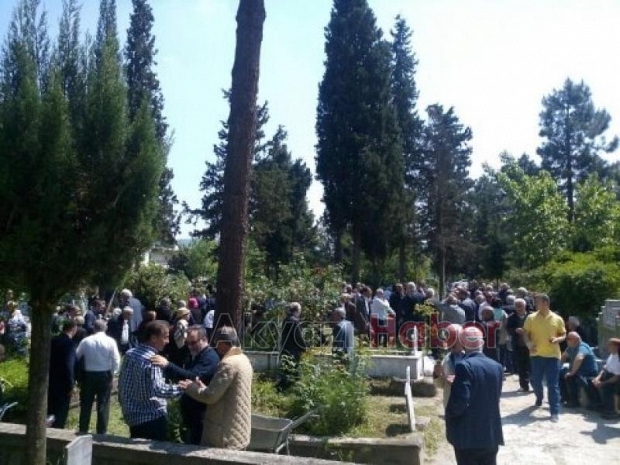 Aysel Papatya Defnedildi