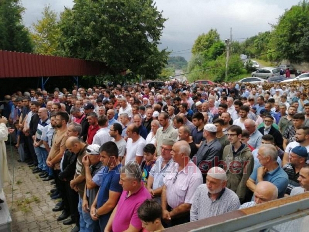 Aziz yüksel defnedildi