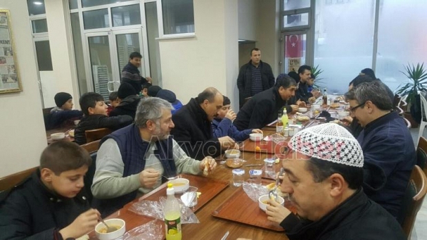 BABA OGUL AYNI SAFTA