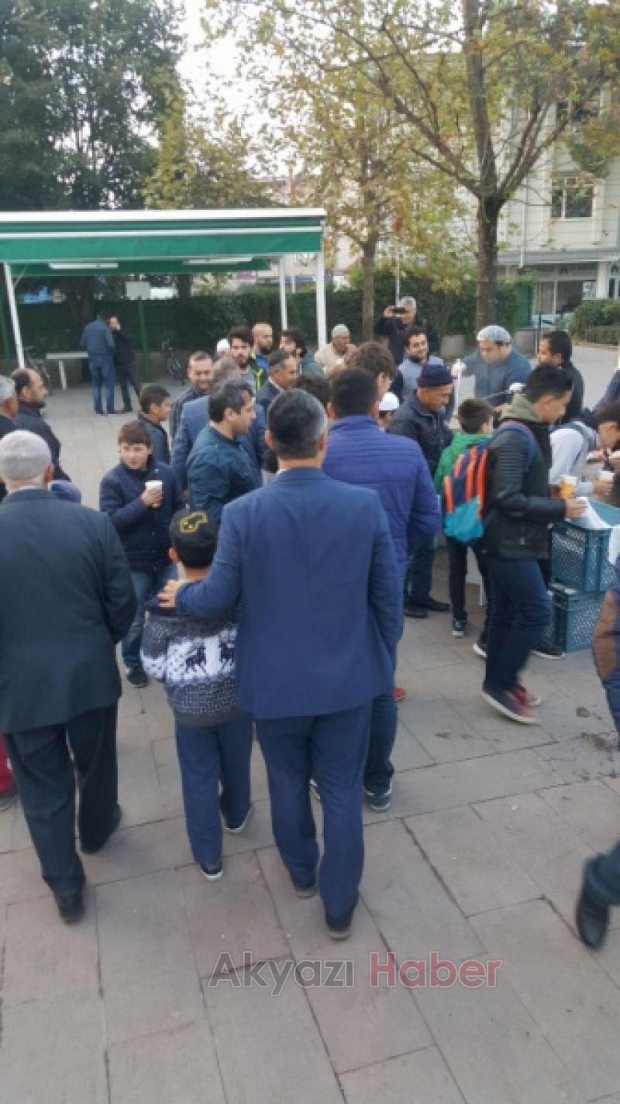 BABA OĞUL AYNI SAFTA