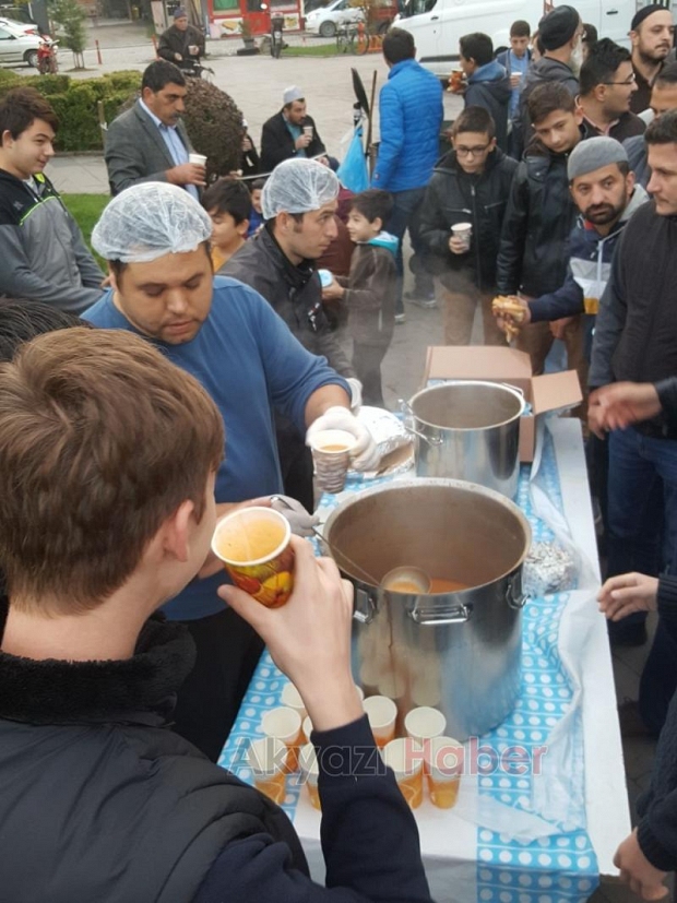 Baba Oğul Aynı Safta