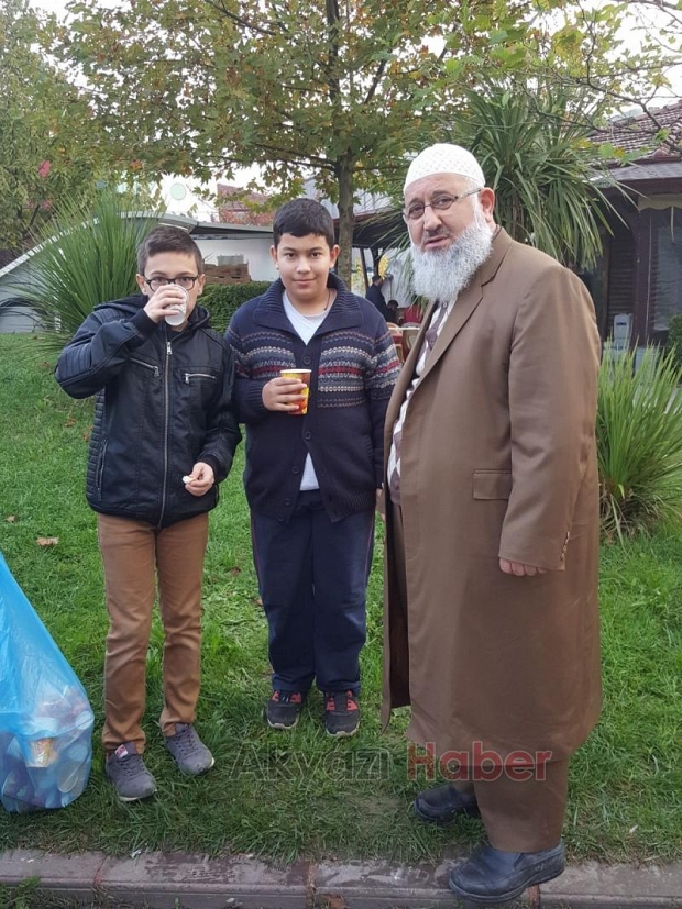 Baba Oğul Aynı Safta