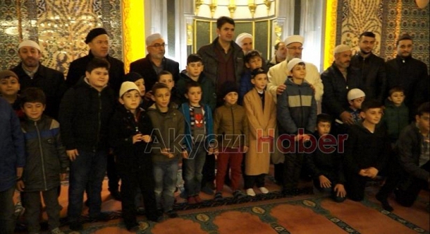 Baba Oğul Aynı Safta Huzur Buldu