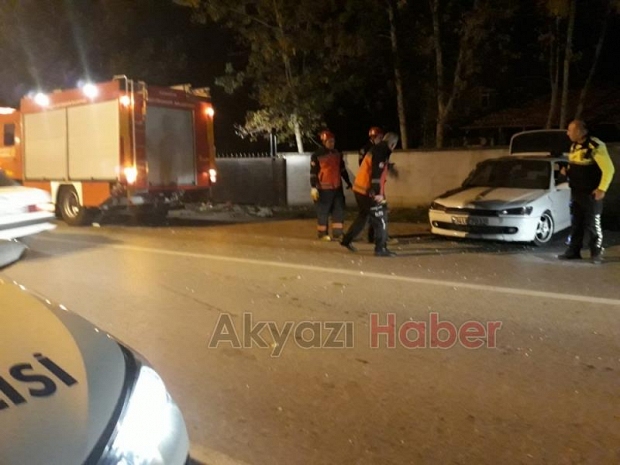 Babasının otomobiliyle kaza yaptı 