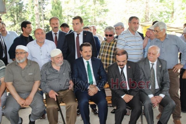 Bakan Faruk Çelik Akyazıda