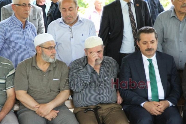 Bakan Faruk Çelik Akyazıda