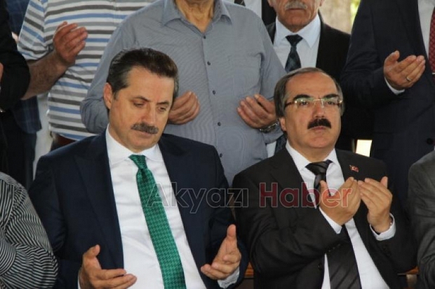 Bakan Faruk Çelik Akyazıda