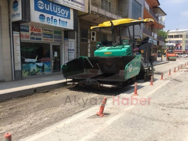 Bankalar Caddesine Asfalt Serildi