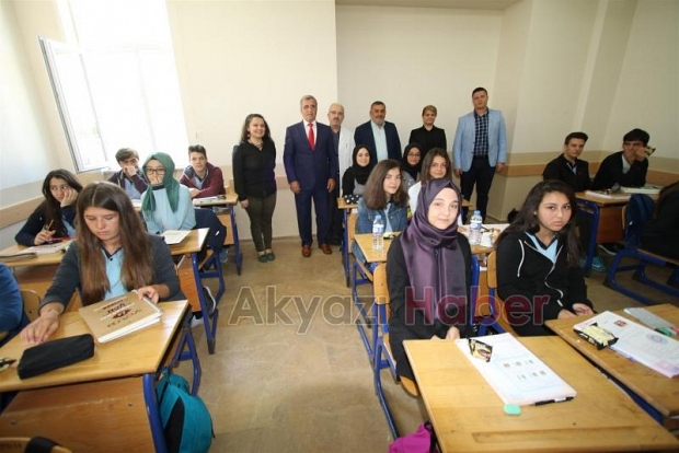 BAŞKAN AKCAN OKUL ZİYARETLERİNE DEVAM EDİYOR