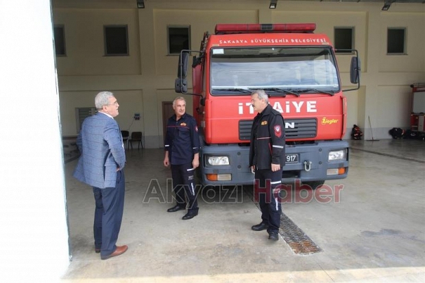 Başkan Akcan’dan Yeni Akyazı İtfaiye Binasına Ziyaret