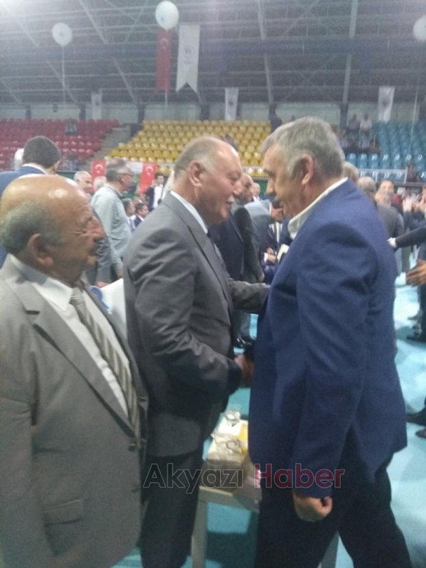 BAŞKAN BAYRAKTAR ÖDÜLLERİ DAĞITTI