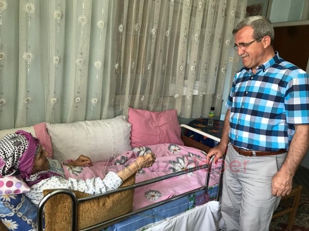 Başkan Hasan Akcan Anneler Günü Ziyareti 