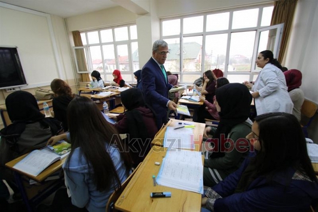  BAŞKANDAN KONURALP ANADOLU LİSESİNE ZİYARET