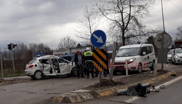 Batakköy Kavşağında feci kaza
