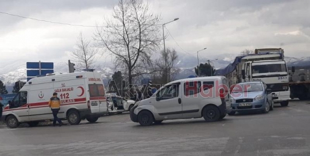 Batakköy Kavşağında feci kaza